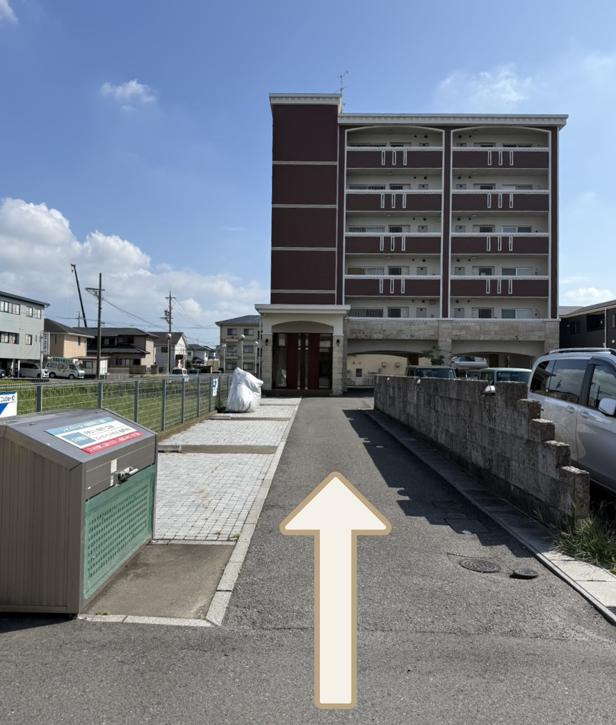 シャンスマイルの敷地入口